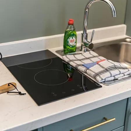 Aparthotel Bowles By Yoko 4*